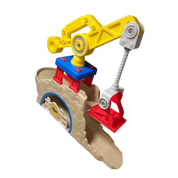 Chuck & Friends Fold "N Go Construction Playset with 3 Vehicles Tonka/ Hasbro - Picture 4 of 12